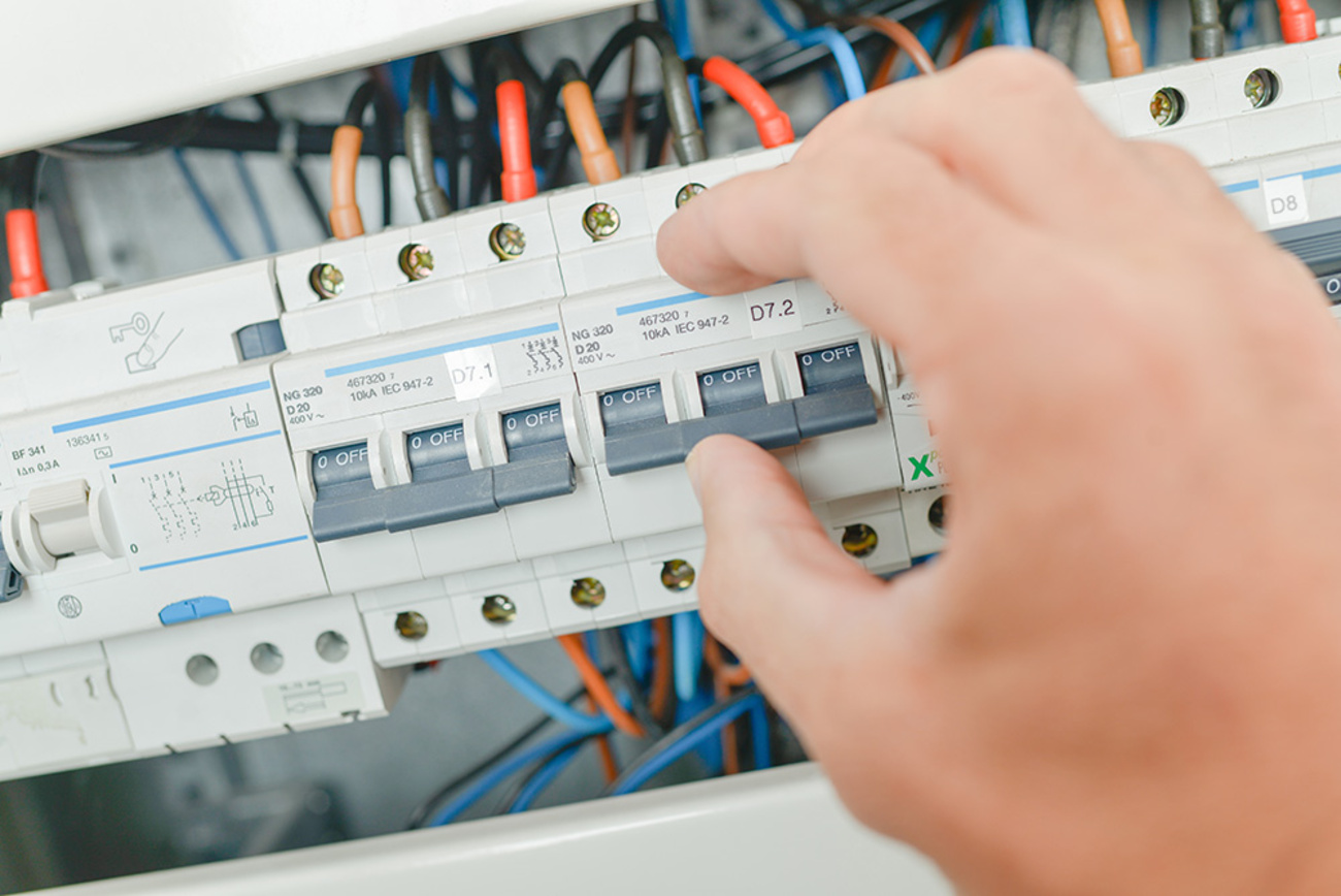 Elektro­installation bei SH Elektro GmbH in Lauf a.d. Pegnitz